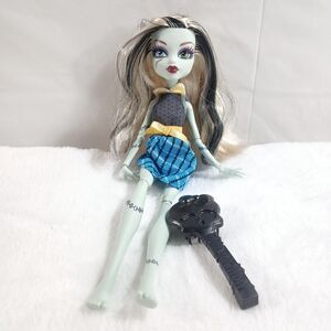 Monster High Wave 2 Frankie Stein Fashion Doll with Outfit 2011